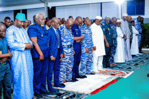 RUPTURE COLLECTIVE DU JEÛNE MUSULMAN: LE VICE-PREMIER MINISTRE, MINISTRE DE LA DÉFENSE INVITE LES FACI À PRÉSERVER LA PAIX.